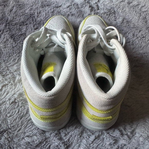 Women’s Air Jordan 1 Mid LX 'Off White Opti Yellow - Picture 2 of 5